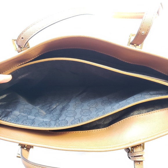 NWOT Michael Kors Jet Setter nylon tote w leather - Picture 9 of 15